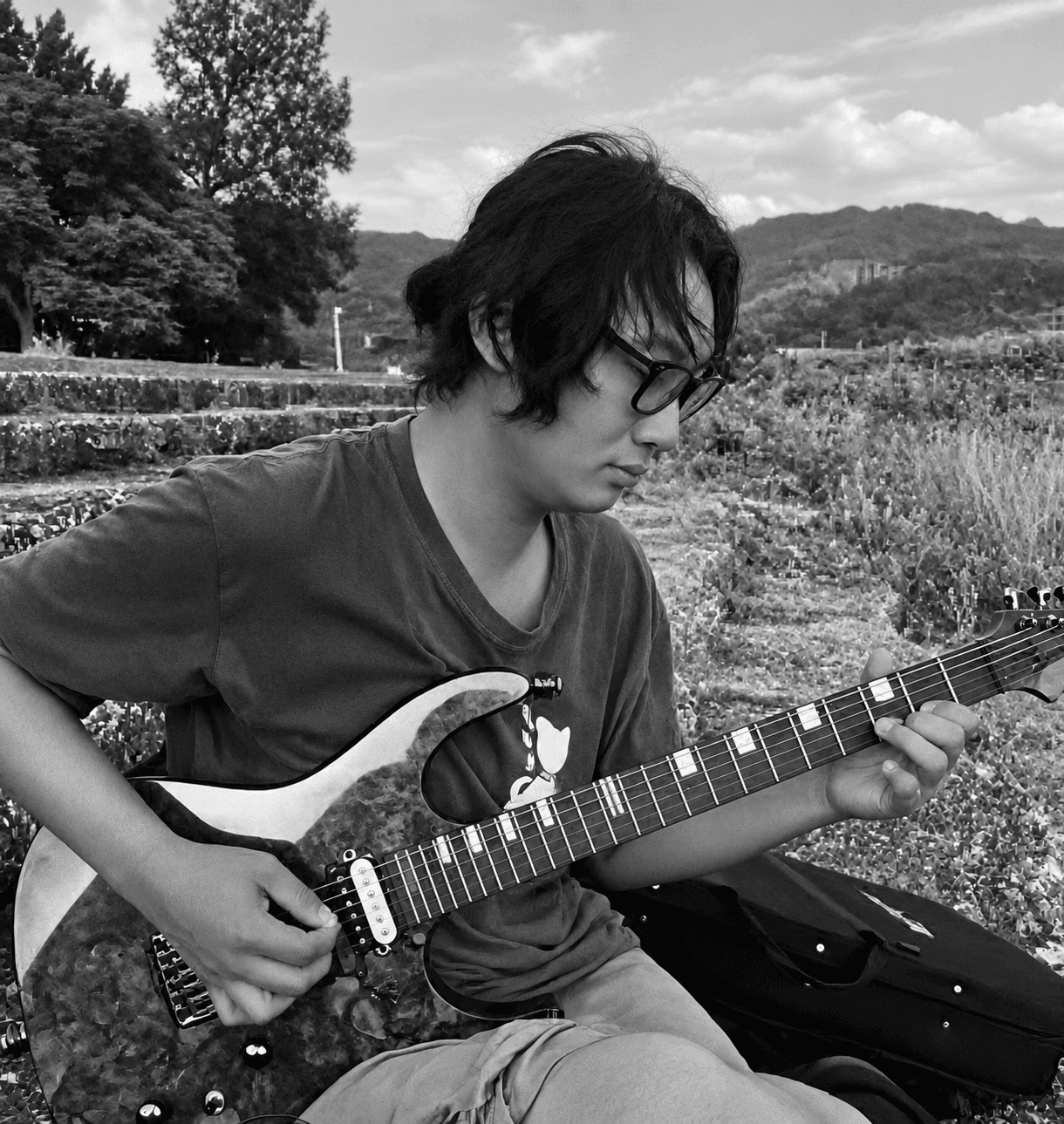 Nukshi — Guitar · Bass · Piano · Drums